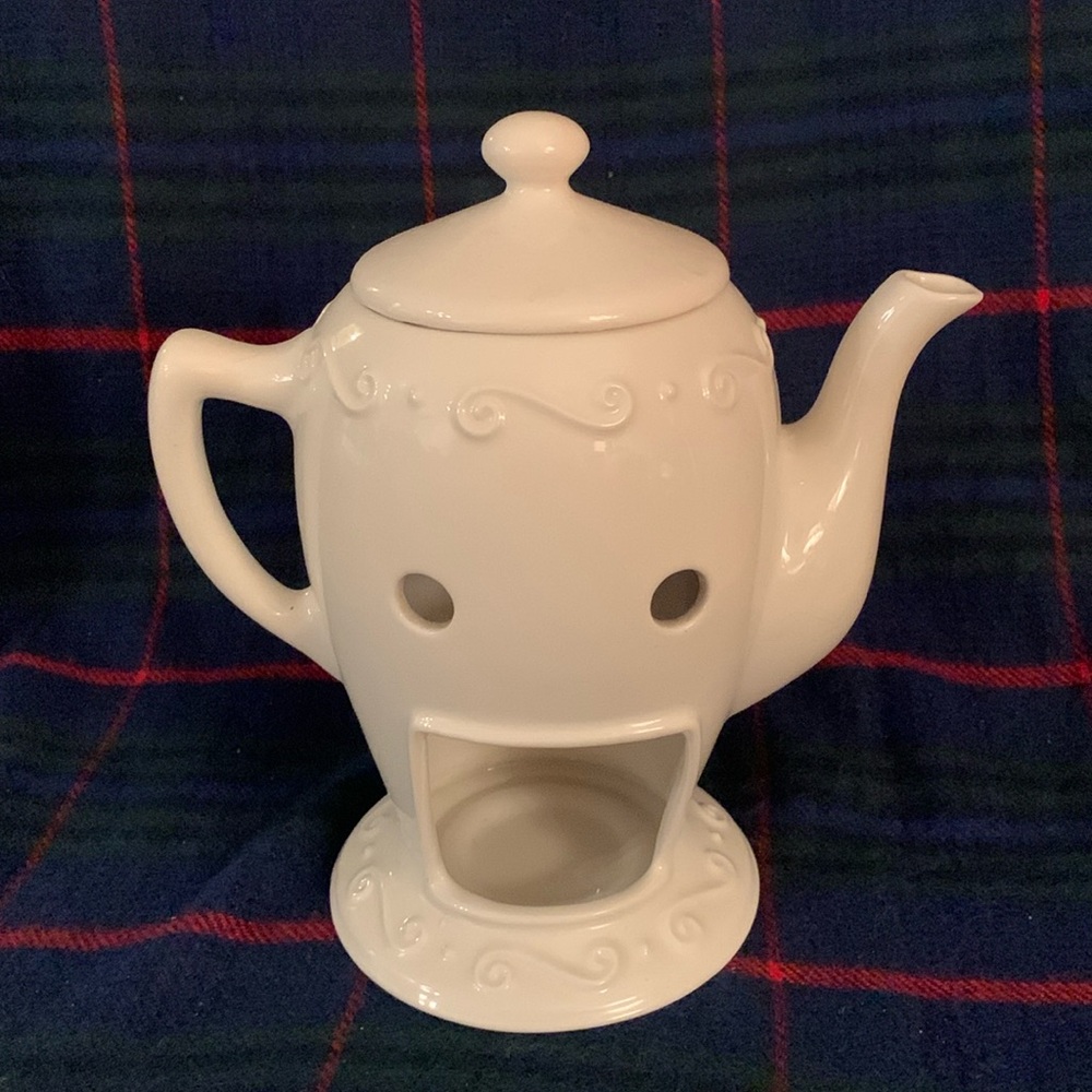PartyLite Teapot tea light wax oil warmer.